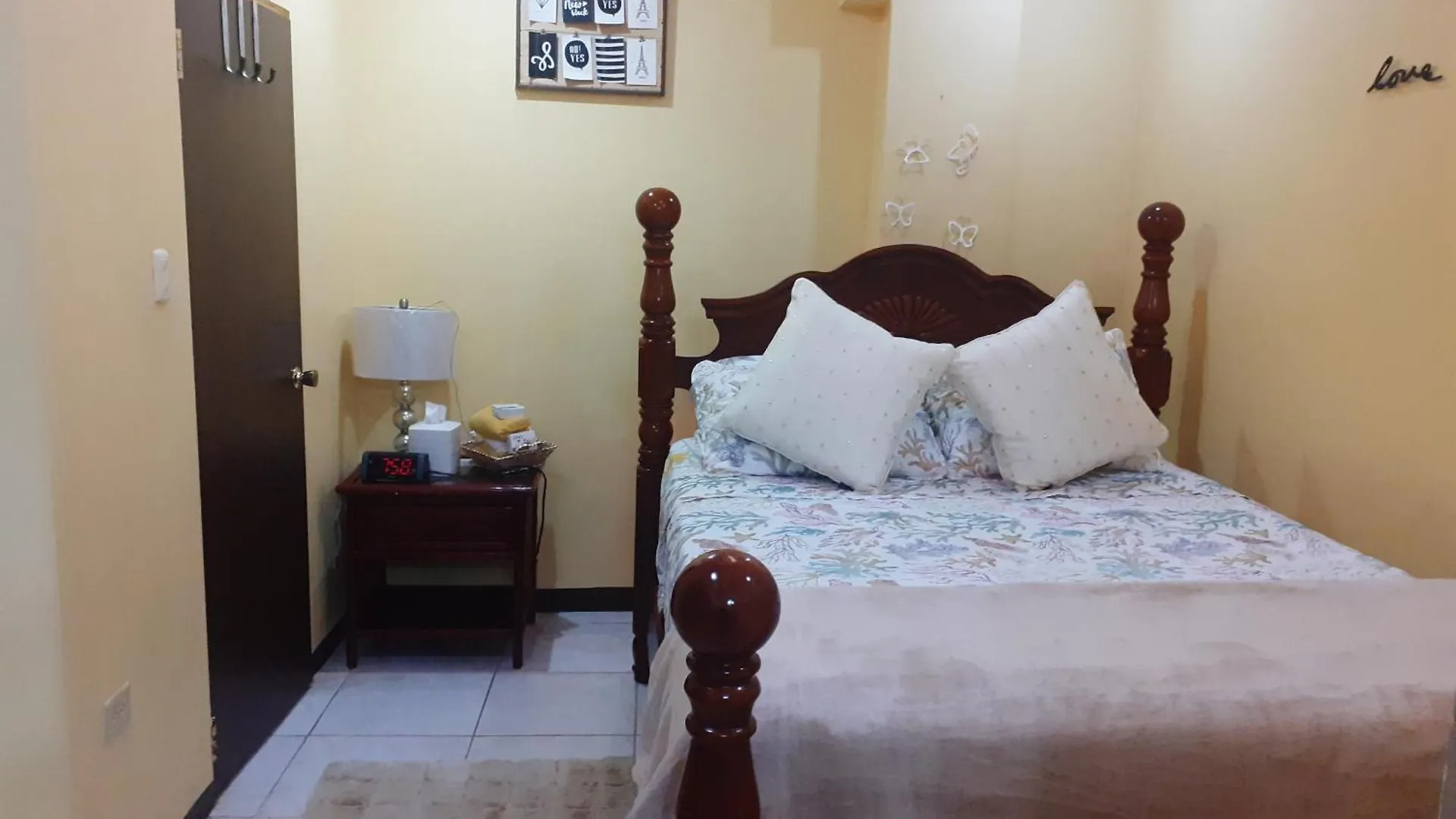 Essentials Suite Bon Accord Village